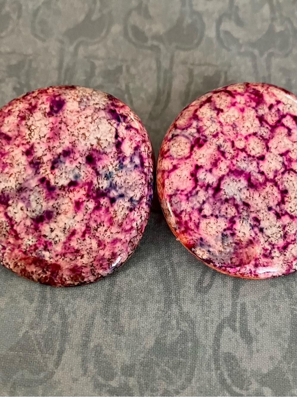 Speckled Plastic Faux Stone Vintage  Earrings
